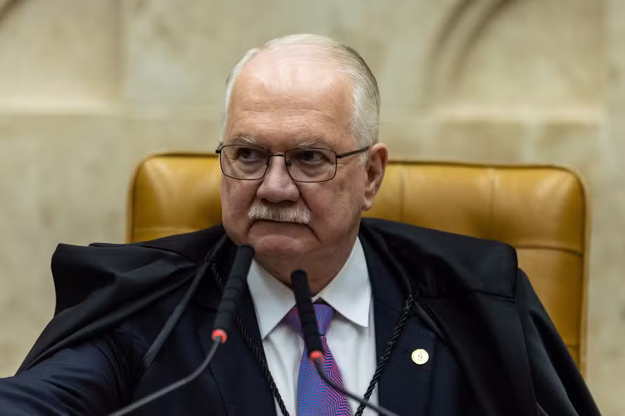 Fachin suspende decisões de Mendonça e Dino sobre PF e marca sessão