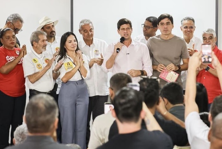 E haja promessas: Em Petrolina, João Campos promete até construir nova ponte sobre o Rio São Francisco