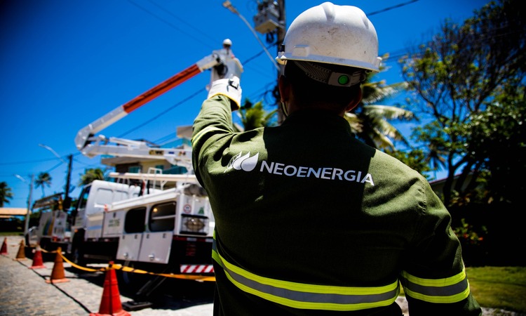 Mais de 446 mil famílias em Pernambuco podem ter desconto na conta de luz e não recebem benefício