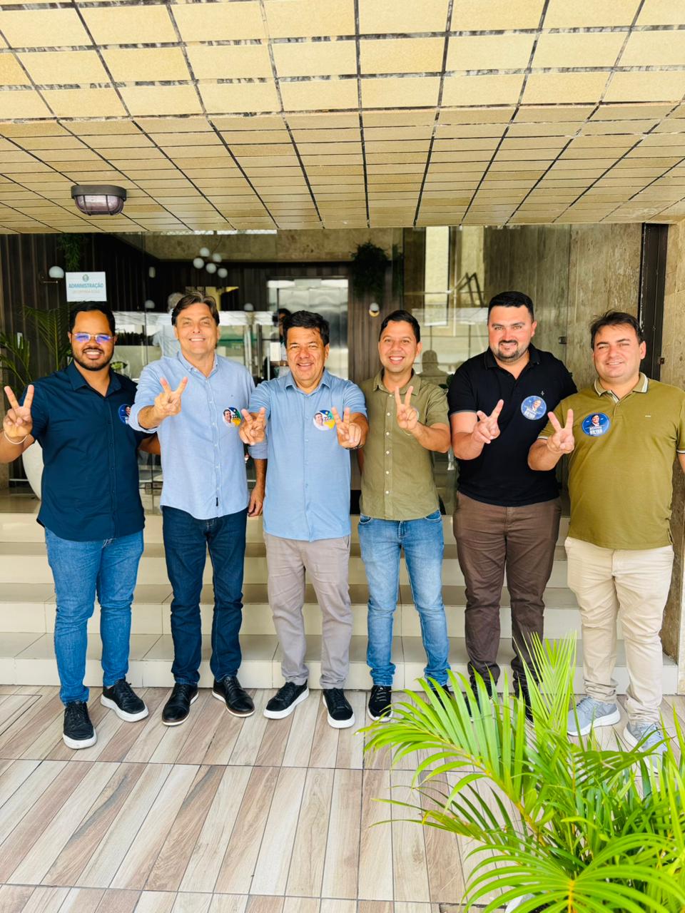 Marconi Santana anuncia Mendonça Filho como uma de suas escolhas para o Senado