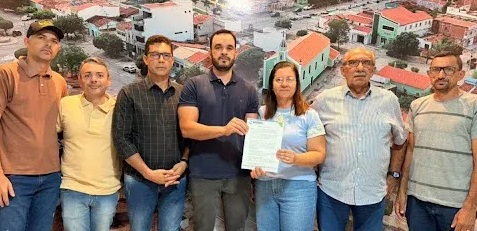 Parceria entre a Câmara Municipal e a Prefeitura de Ingazeira garante doação para escolas e Casa de Apoio